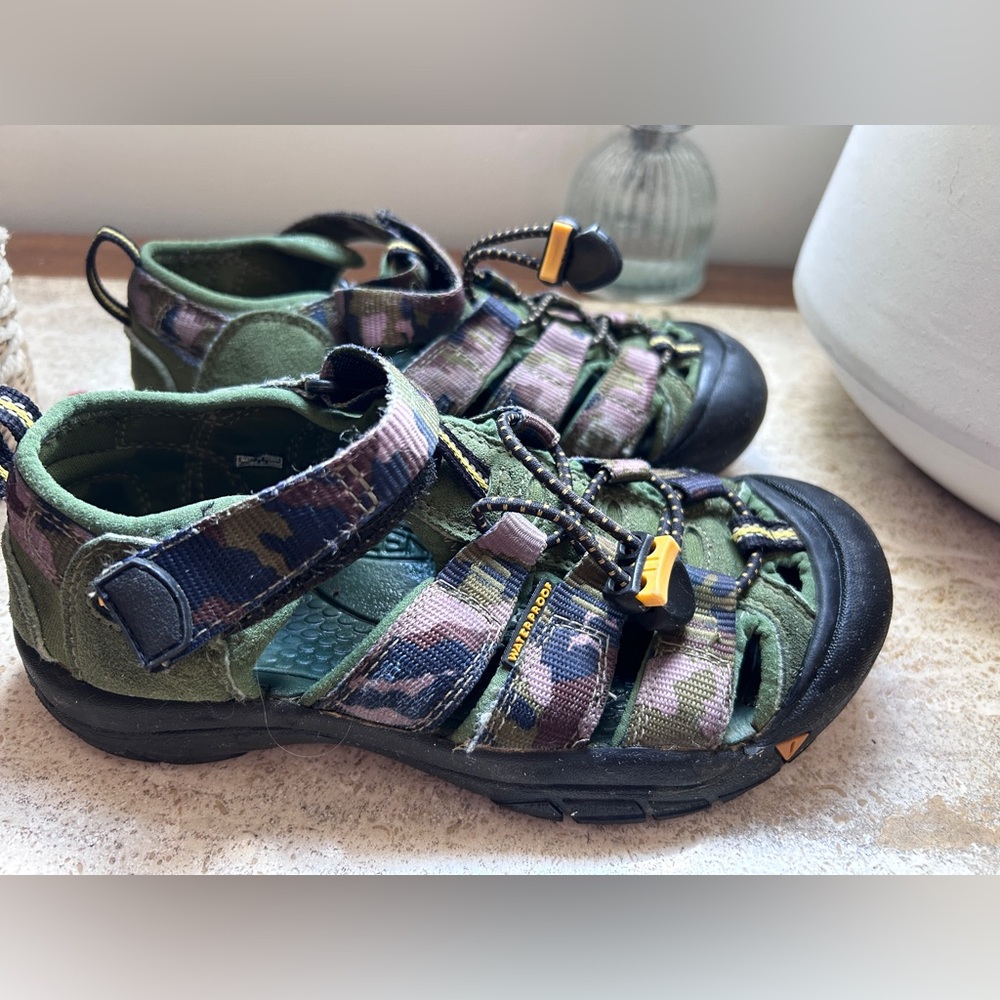 Keen Kids Camo Green Adventure Sandals
